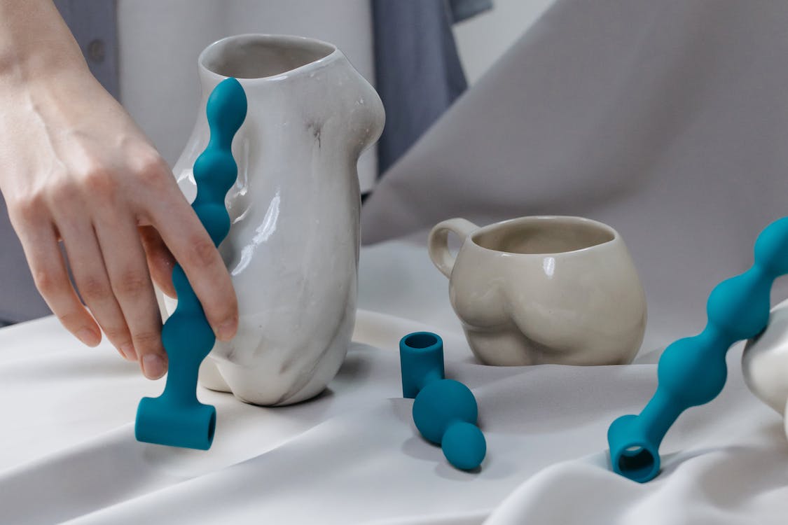 Exploring the World of Public Butt Plug Play